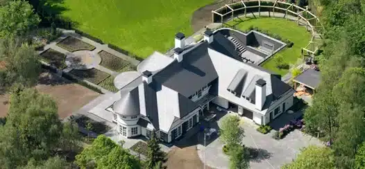 Dennis bergkamp een compleet beeld van de beroemde ex voetballer afbeelding 2 - dennis bergkamp: een compleet beeld van de beroemde ex-voetballer